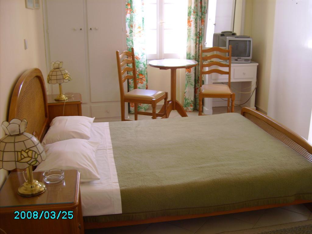 Sea Colours Rooms & Apartments Ermoúpoli Chambre photo